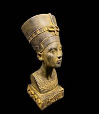 Replica Queen Nefertiti picture