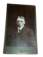 Antique CABINET CARD MORRIS HANDSOME MAN Gentleman picture