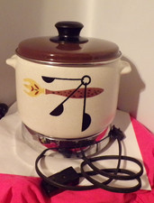 Vtge West Bend 2 Qt Stoneware Bean Pot Slow Cooker W Box #3288 lid replacement picture