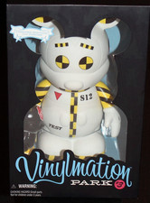 Disneyland Exclusive LE 100 Vinylmation Test Track Crash Dummy Mickey Mouse NOAH picture