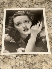Bette Davis Vintage B&W Publicity Photo Hollywood Actress Cigarette BD 2154 picture
