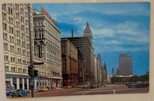 Chicago Illinois IL Postcard  Looking North on Michigan Avenue Street Scene picture