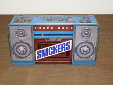 VINTAGE KITCHEN 1989 SNICKERS SNACK BARS AM/FM RADIO CANDY TIN CAN BOX  *EMPTY* picture