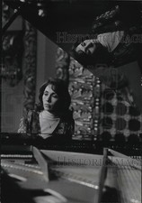 1977 Press Photo Pianist Ruth Laredo practices at the Pabst Theater. - mjp05385 picture
