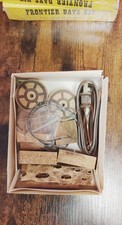 Vintage Frontier Days By Cactus Craft Covered Wagon Lamp Kit Open Box 100 & 604 picture