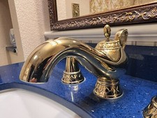 ROYAL ROOMS PORT ORLEANS RESORT Original Disney Prop ~ Aladdin Faucet Set picture