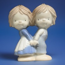 VTG Boy/Girl Back to Back Holding Hands Porcelain Figurine Designers Collection picture
