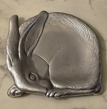 VTG 1989 Arthur Court Cast Aluminum Sleeping Bunny Rabbit sm Trinket Tray 6