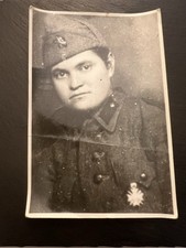 Vintage WWII Era Bulgarian Soldier Photo Uniform Sidecap Lion Badge Military Med picture