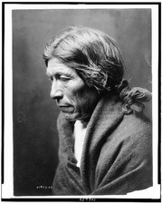 Photo:Pose-a yew,Tewa Indians,women,clothing,dress,elderly,New Mexico,NM,E picture