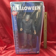 Halloween (1978) - Giant-Size Michael Myers Figure - Trick or Treat Studios picture