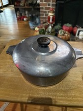 Vintage 3 Quart ( 2.8 L ) Magnalite  Cast Aluminum Dutch Oven ( Model 4056)   picture