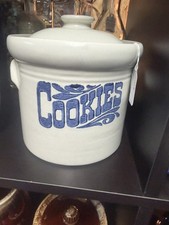 Vintage Pfaltzgraff Yorktowne Cookie Jar Blue Script Stoneware Canister with Lid picture