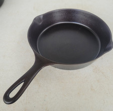 Vintage Wagner Ware Sidney -O- No. 7A Cast Iron Skillet Restored picture