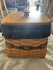 EXC Longaberger 1998 Harbor Basket Collectors Club with Protector & Lid picture