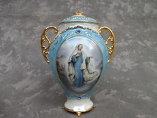 Ardleigh Elliott Visions of Mary Porcelain Music Box - Ave Marie de Lourde picture