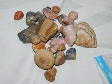 1# Bag of South Dakota Grassland Rocks Agates Quartz Petrified Wood Tourmaline picture