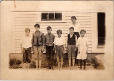 C1910 2 photographs CHILDREN POSE ONE ROOM SCHOOLHOUSE HILLSBORO NEW HAMPSHIRE picture