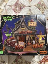 Lemax Spooky Town JACK'S PUMPKIN FARM with Weathervane Lights up #04716 NIB picture