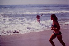 APRIL 1971 Woman On The Beach Fotomat Slide BJ-D picture
