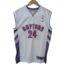 Morris Peterson 24 SIGNED vintage Jersey - New with tags picture