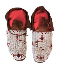 Antique Cheyenne Hide Beaded Moccasins Late 19th Century 9.5