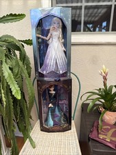 Disney Elsa the Snow Queen and Queen Anna Frozen 2 Limited Edition Doll NEW picture