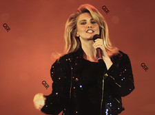 OLIVIA NEWTON JOHN - 8