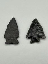 2 Ancient Northwest Nevada Paiute Basalt & Obsidian Arrowheads picture