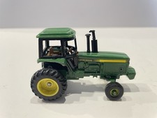 VINTAGE John Deere Tractor Die Cast Metal 1/64 Ertl  picture