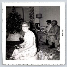 Photograph 1954 Christmas Family Photo Picture Original picture