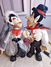 Vtg Dan Dee Bride & Dracula ANIMATED HALLOWEEN DANCES & SINGS “I GOT YOU BABE” picture