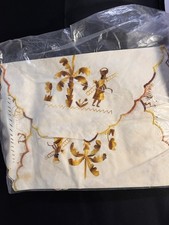 Vintage Embroidered Scalloped Edge Rectangular Placemat Coasters Set of 7 picture