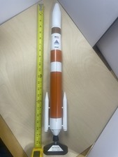 NASA ULA Delta IV Medium+ Rocket Booster Launch Vehicle Desk Top 1/120 SC Model picture