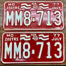 BEAUTIFUL PAIR OF UNUSED 1976 1977 MISSOURI LICENSE PLATES, MM8 713 picture