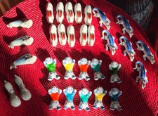 Vintage Chinese porcelain chopstick rests/knife rests), Animals & Baby. 31 Piece picture