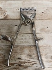 Vintage E.C. Simmons Keen Kutter Clippers picture