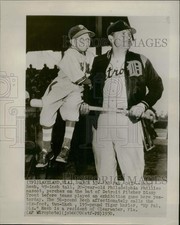 1950 Press Photo Henry Rech & Paul Trout before exhibition game in Lakeland, FL picture