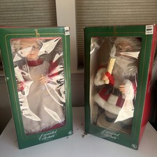 VINTAGE Santa & Mrs Claus Animated and Illuminated Display  Figure 24