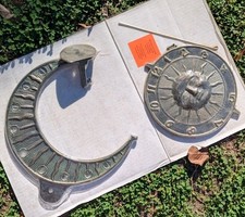 Brass Metal Sundial Moon Celestial Vintage Green Yard Outdoor Garden Decor  picture