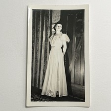 Vintage B&W Snapshot Photograph Beautiful Woman Thin Eyebrows Dramatic Pose picture
