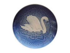 Bing and Grondahl 1976 Mother's Day Plate Swan with Cygnets Mint Condition picture