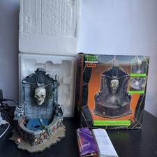 Lemax Spooky Town Halloween 2002 Haunted Fountain Skull Head #24731A picture
