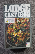Lodge 2 Quart Oval Oven to Table Casserole Cast Iron NOS New Vintage 1980s picture