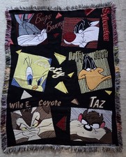 1996 Vintage Looney Tunes Throw Blanket.  Nice Condition See Photos picture
