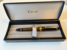 Pilot Custom 823 Fountain Pen-Amber MED size 14K gold nib picture