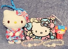 Sanrio Hello Kitty 5 Pc. Gift Set 5” Plush Coin Purse 2 Bracelets & Ornament picture