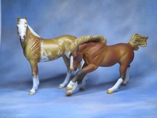 Custom CM Breyer Stablemates Lot of 2 x unknown artists picture