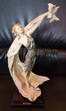 Vintage 1991 Florence Giuseppe Armani Figurine Ascent 0866C Made in Italy picture