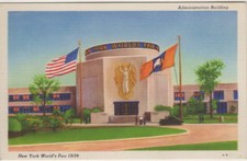 Administration Building at the 1939 World Fair Nice Post Card picture